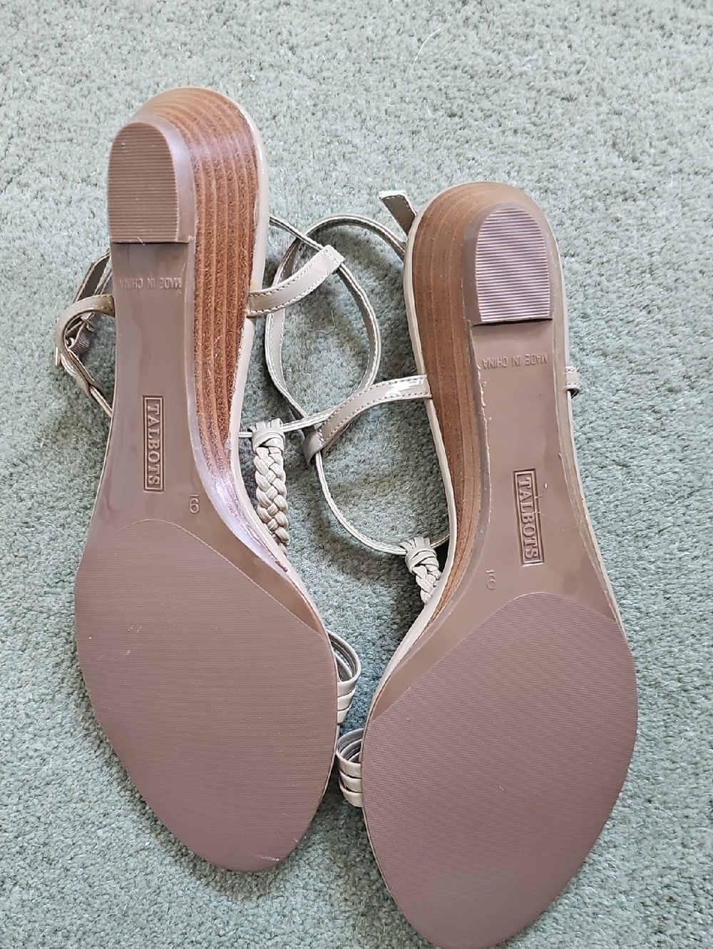 Talbots Beige Patent leather Braided T-Strap Sandals - Picture 5 of 6